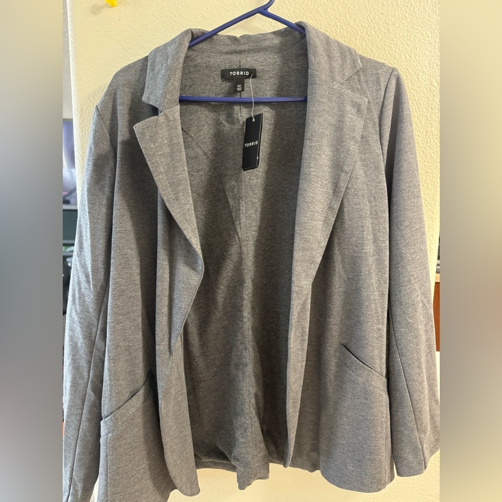 Size 0 torrid new with tags long line blazer